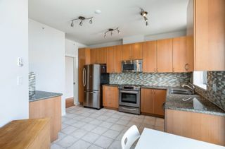 Photo 12: 1306 160 E 13TH Street in North Vancouver: Central Lonsdale Condo for sale in "The Grande" : MLS®# R2865105