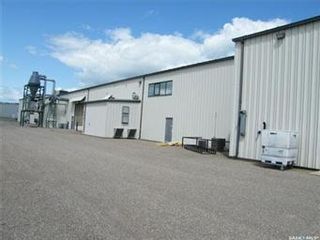 Photo 4: 100 Canola Avenue in North Battleford: Parsons Industrial Park Commercial for sale : MLS®# SK941187