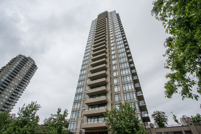 Main Photo: 2404 2355 Madison Avenue in Burnaby: Brentwood Park Condo for sale (Burnaby North)  : MLS®# R2373651