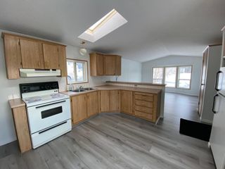 Photo 4: 92 770 N 11TH Avenue in Williams Lake: Williams Lake - City Manufactured Home for sale in "FRANLEE MOBILE HOME PARK" (Williams Lake (Zone 27))  : MLS®# R2654784