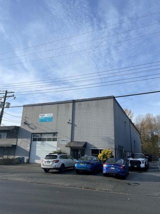 Photo 1: 335 LYNN Avenue in North Vancouver: Lynnmour Industrial for sale : MLS®# C8055731