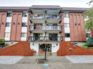 Photo 1: 208 707 HAMILTON Street in New Westminster: Uptown NW Condo for sale in "Casa Diann" : MLS®# R2626441