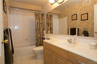 Photo 13: 15 Lessard Place in Winnipeg: Island Lakes Residential for sale (2J)  : MLS®# 1809876
