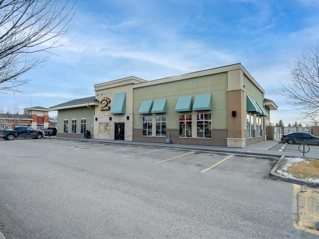 Main Photo: 150 Millrise Boulevard SW in Calgary: Millrise Retail for lease : MLS®# A1176751