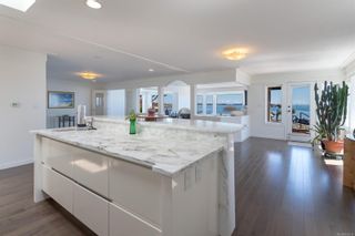 Photo 15: 2532 Esplanade in Oak Bay: OB Estevan Single Family Residence for sale : MLS®# 963614