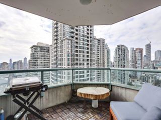 Photo 15: 1903 888 HAMILTON Street in Vancouver: Downtown VW Condo for sale in "Rosedale Garden" (Vancouver West)  : MLS®# R2859024