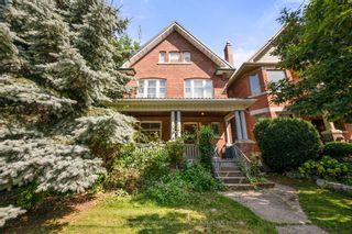 Photo 1: 138 Geoffrey Street in Toronto: High Park-Swansea House (3-Storey) for sale (Toronto W01)  : MLS®# W6684510