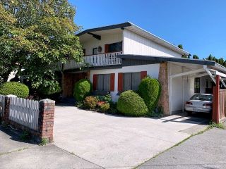 Photo 1: 6560 IMPERIAL Street in Burnaby: Highgate Duplex for sale (Burnaby South)  : MLS®# R2467986