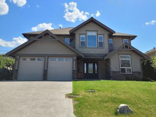 Photo 1: 3902 Hornby Terrace, Armstrong BC