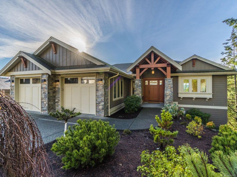 FEATURED LISTING: 3740 Belaire Dr Nanaimo