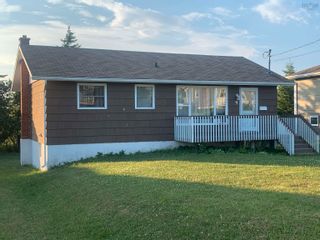 Photo 1: 3 Seventh Street in Glace Bay: 203-Glace Bay Residential for sale (Cape Breton)  : MLS®# 202218367
