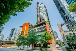 Photo 5: 2105 1372 SEYMOUR Street in Vancouver: Downtown VW Condo for sale in "THE MARK" (Vancouver West)  : MLS®# R2820717