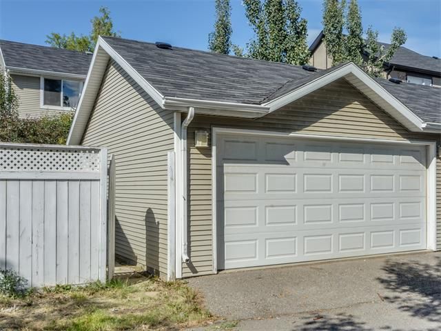 Photo 32: Photos: 215 SOMME Manor SW in Calgary: Garrison Woods House for sale : MLS®# C4027251