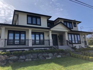 Photo 1: 4368 BURKE Street in Burnaby: Central Park BS House for sale (Burnaby South)  : MLS®# R2453724