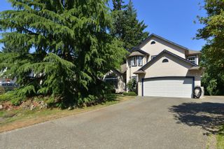 Photo 2: 989 Shaw Ave in Langford: La Florence Lake House for sale : MLS®# 880324