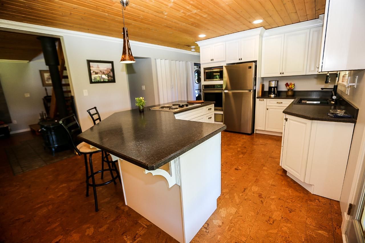 Photo 4: Photos: 2916 Barriere Lakes Road in Barriere: BA House for sale (NE)  : MLS®# 168628