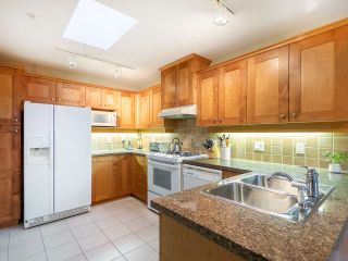 Photo 7: 304 3088 W 41ST Avenue in Vancouver: Kerrisdale Condo for sale in "LANESBOROUGH" (Vancouver West)  : MLS®# R2323364