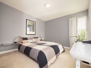 Photo 12: 8 6513 200 Street in Langley: Willoughby Heights Townhouse for sale in "Logan Creek" : MLS®# R2213633