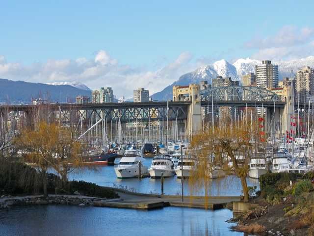 Main Photo: 207 1515 W 2ND Avenue in Vancouver: False Creek Condo for sale (Vancouver West)  : MLS®# V952664