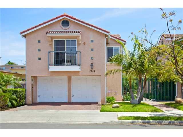 Main Photo: UNIVERSITY HEIGHTS Condo for sale : 2 bedrooms : 4345 Florida Street #3 in San Diego