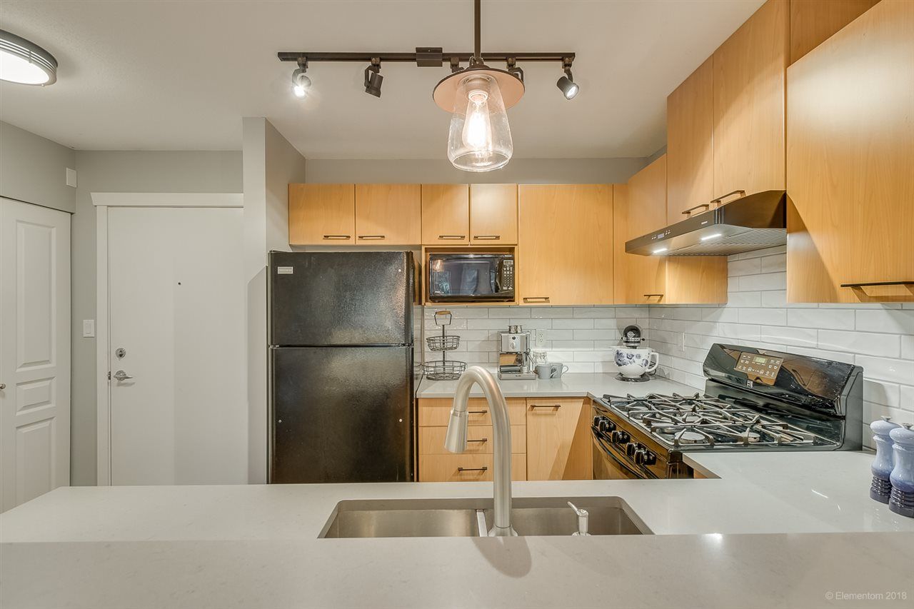 Photo 10: Photos: 405 2966 SILVER SPRINGS BOULEVARD in Coquitlam: Westwood Plateau Condo for sale : MLS®# R2502442