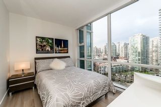 Photo 10: 2006 1077 MARINASIDE CRESCENT in Vancouver: Yaletown Condo for sale (Vancouver West)  : MLS®# R2337743