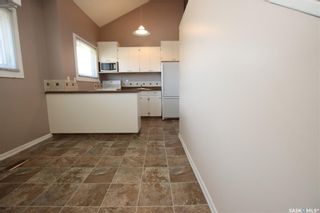 Photo 5: 25 331 Pendygrasse Road in Saskatoon: Fairhaven Residential for sale : MLS®# SK875001