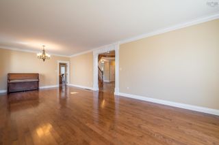 Photo 5: 44 Rochdale Place in Bedford: 20-Bedford Residential for sale (Halifax-Dartmouth)  : MLS®# 202219040