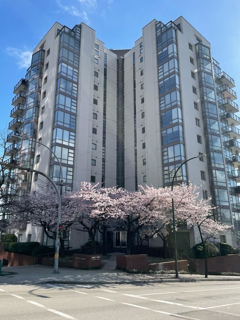 Main Photo: 803 98 TENTH Street in New Westminster: Downtown NW Condo for sale in "PLAZA POINTE" : MLS®# R2837048