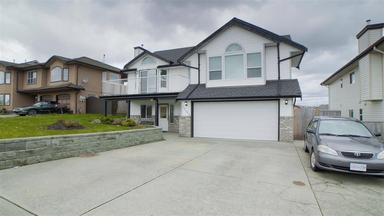 Main Photo: 30529 SANDPIPER Road in Abbotsford: Abbotsford West House for sale : MLS®# R2547938