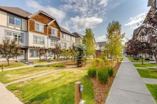 Photo 3: 141 130 New Brighton Way SE in Calgary: New Brighton Row/Townhouse for sale : MLS®# A2064894