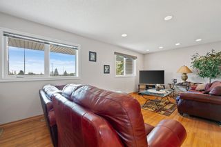 Photo 4: 5639 Centre Street NW in Calgary: Thorncliffe Detached for sale : MLS®# A2049832