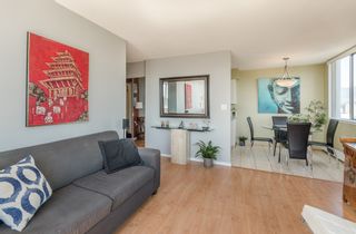 Photo 4: 2105 1251 CARDERO Street in Vancouver: West End VW Condo for sale in "THE SURFCREST" (Vancouver West)  : MLS®# R2190584