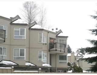 Photo 2: 406 1215 LANSDOWNE Drive in Coquitlam: Upper Eagle Ridge Townhouse for sale : MLS®# V747380