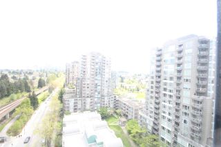 Photo 13: 1508 3438 VANNESS Avenue in Vancouver: Collingwood VE Condo for sale in "The Centro" (Vancouver East)  : MLS®# R2575406