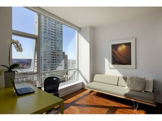 Photo 7: 1004 1455 HOWE Street in Vancouver: Yaletown Condo for sale in "POMARIA" (Vancouver West)  : MLS®# V939009