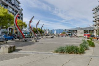 Photo 2: 322 1783 MANITOBA Street in Vancouver: False Creek Condo for sale in "RESIDENCES AT WEST" (Vancouver West)  : MLS®# R2059428