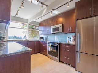 Photo 11: 71 LAURIE Crescent in West Vancouver: Glenmore House for sale : MLS®# R2798619