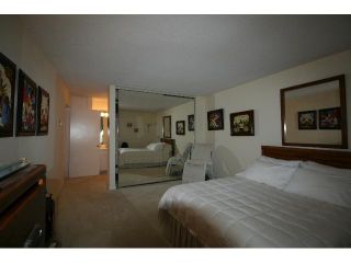 Photo 9: PACIFIC BEACH Condo for sale : 2 bedrooms : 1801 Diamond #209