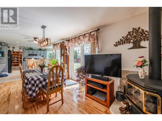 Photo 13: 2301 RANDALL Street in Summerland: House for sale : MLS®# 10308347