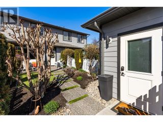 Photo 48: 987 Laurier Avenue in Kelowna: House for sale : MLS®# 10310067