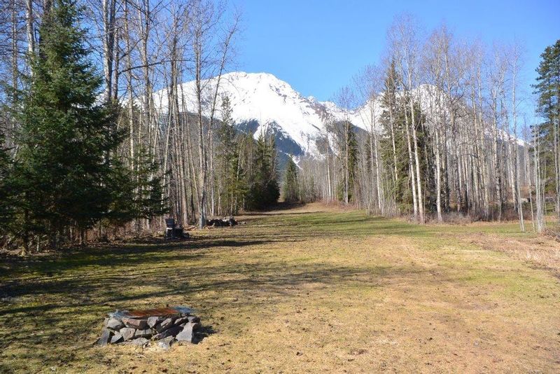 FEATURED LISTING: 4870 FREDDA Road Smithers