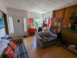 Photo 3: 2565 DUNDAS Street in Vancouver: Hastings Sunrise House for sale (Vancouver East)  : MLS®# R2697633