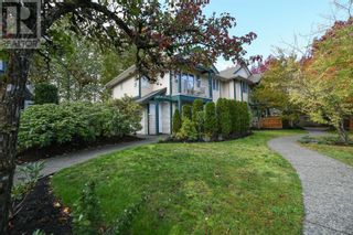 Photo 1: 4B 851 5th St in Courtenay: House for sale : MLS®# 960259