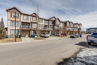 Photo 2: 465 Windstone Grove SW: Airdrie Row/Townhouse for sale : MLS®# A2039195