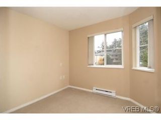 Photo 12: 202 290 Island Hwy in VICTORIA: VR View Royal Condo for sale (View Royal)  : MLS®# 519990