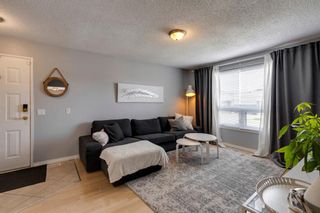 Photo 2: 43 Bernard Close NW in Calgary: Beddington Heights Detached for sale : MLS®# A1219607