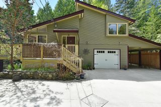 Photo 2: 1543 PARK Avenue: Roberts Creek House for sale (Sunshine Coast)  : MLS®# R2725505