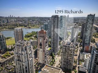 Photo 1: 1107 1295 RICHARDS Street in Vancouver: Downtown VW Condo for sale in "The Oscar" (Vancouver West)  : MLS®# R2894347