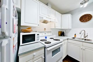 Photo 10: 319 10 Sierra Morena Mews SW in Calgary: Signal Hill Apartment for sale : MLS®# A2008111